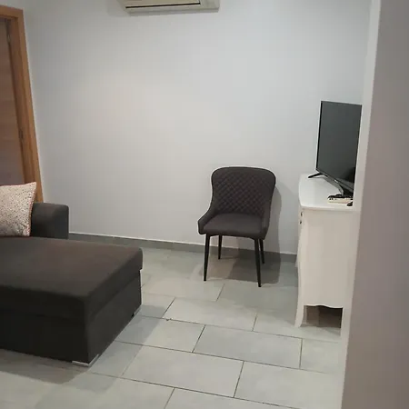 Almadrava Apartmán